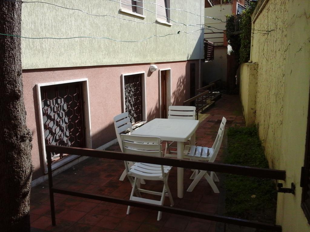 Appartamenti Torre Medicea Castiglioncello Zimmer foto